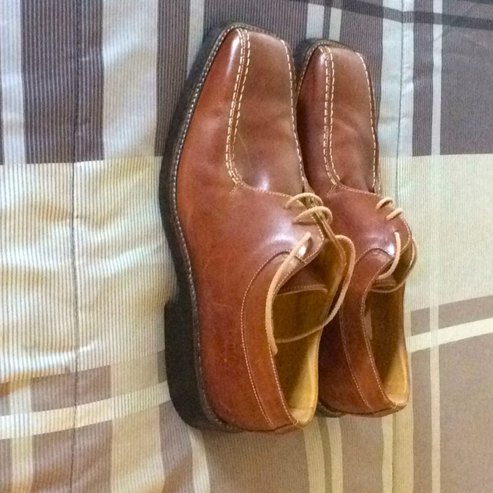 Leather shoes